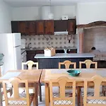 Charming House In With Mountain View Ferienhaus Alcobaça