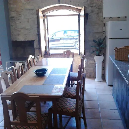 Charming House In With Mountain View Ferienhaus Alcobaça