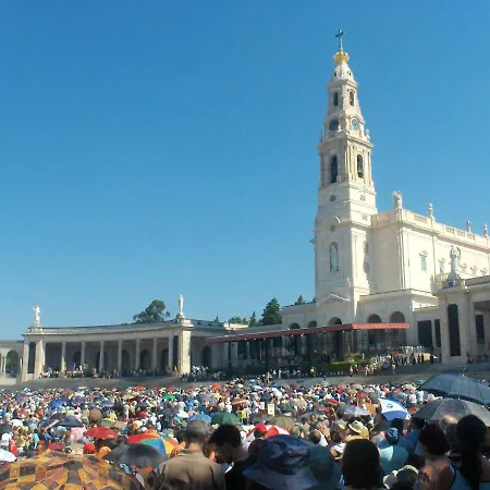 Charming House In With Mountain View