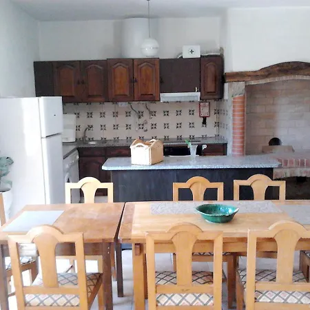 Charming House In With Mountain View בית נופש אלקובאקה