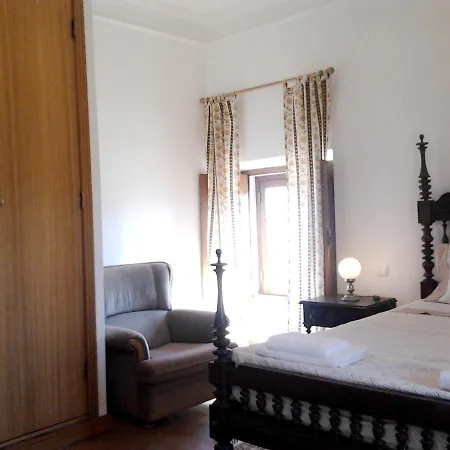 בית נופש Charming House In With Mountain View