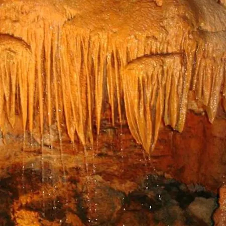 Charming House In With Mountain View בית נופש