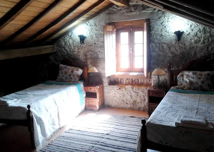 Casa vacanze Charming House In With Mountain View