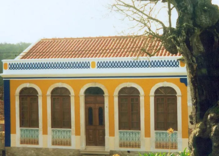 Charming House In With Mountain View * Alcobaça